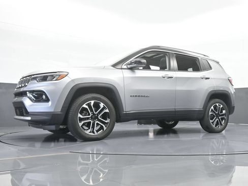 Used 2022 Jeep Compass Limited w/ Sun and Sound Group AWD/4WD image 54