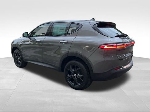 New 2024 Dodge Hornet GT w/ Tech Pack w/o Parking image 4