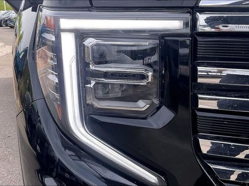 Used 2025 GMC Sierra 1500 SLT image 27
