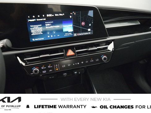 New 2026 Kia Niro EX FWD image 22