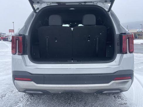 Certified 2025 Kia Sorento SX Prestige image 5