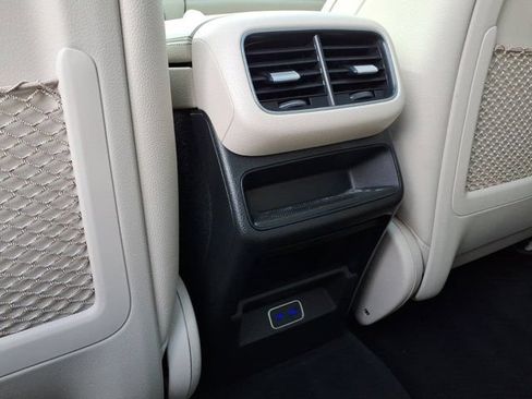Certified 2024 Mercedes-Benz GLE 450 4MATIC image 19