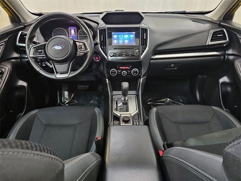 Used 2022 Subaru Forester Premium image 18