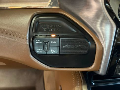 Used 2020 RAM 2500 Limited AWD/4WD image 28