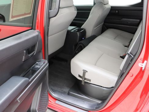 Certified 2026 Toyota Tacoma SR5 image 27