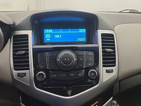 Used 2014 Chevrolet Cruze LS FWD image 28