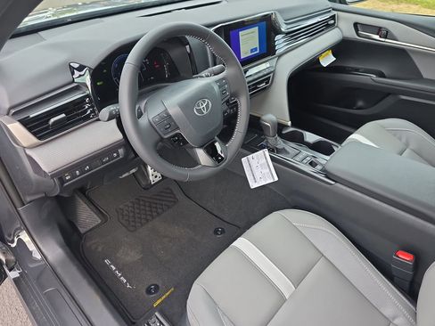 New 2026 Toyota Camry SE image 21
