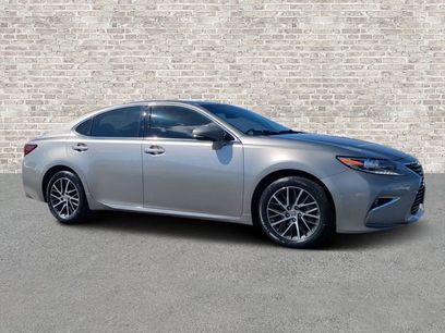 Used 2017 Lexus ES 350 w/ Navigation System Package