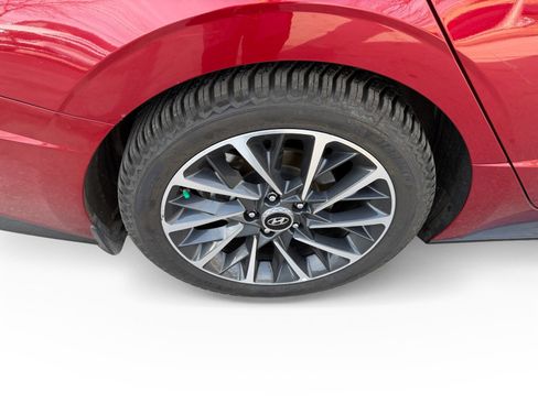 Used 2023 Hyundai Sonata Limited w/ Preferred Accessory Package image 17