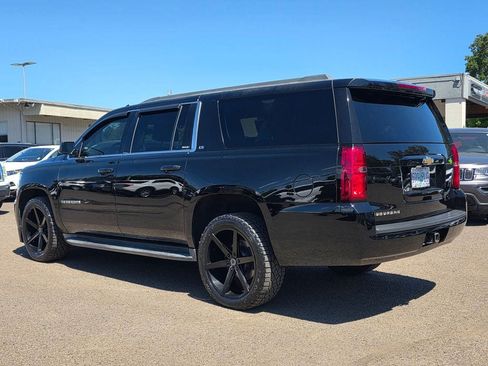 Used 2015 Chevrolet Suburban LS RWD image 2