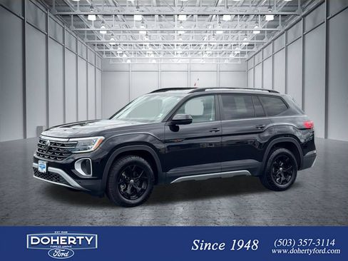 Used 2024 Volkswagen Atlas Peak Edition SEL AWD/4WD image 1
