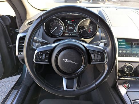 Used 2019 Jaguar F-TYPE Convertible RWD image 16