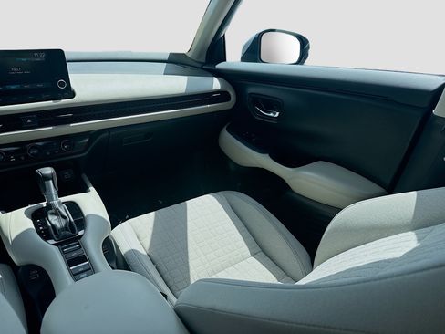 Certified 2023 Honda HR-V LX image 21