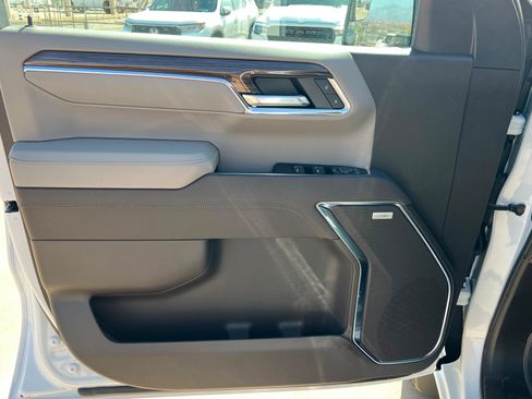 New 2026 Chevrolet Silverado 1500 LT Trail Boss w/ Convenience Package II AWD/4WD image 15