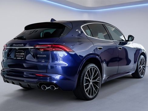 New 2025 Maserati Grecale GT image 7