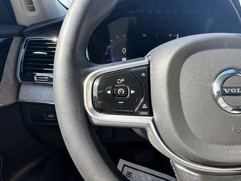 Used 2023 Volvo XC90 B6 Ultimate w/ Protection Package Premier image 15
