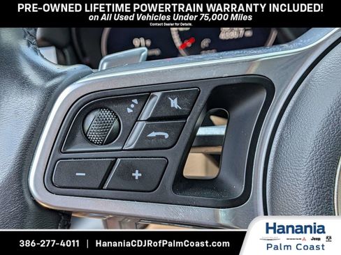 Used 2022 Porsche Cayenne Platinum Edition AWD/4WD image 26