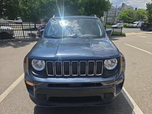 Used 2020 Jeep Renegade Latitude AWD/4WD image 2