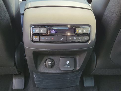 New 2024 Hyundai Palisade Calligraphy image 9