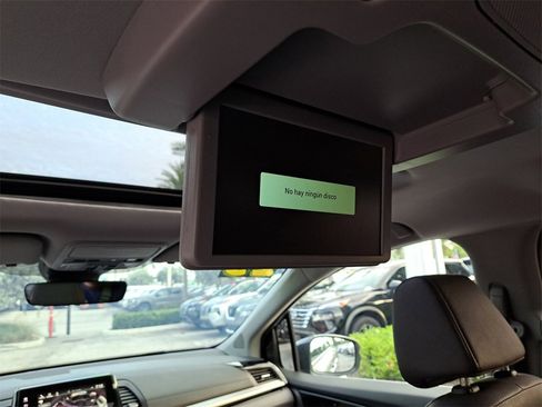 Used 2023 Honda Odyssey Touring image 9