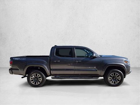 Used 2022 Toyota Tacoma TRD Sport RWD image 4