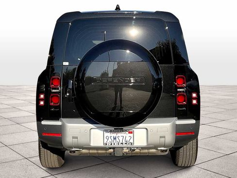 Used 2025 Land Rover Defender 130 S image 7