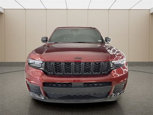 New 2025 Jeep Grand Cherokee L Altitude image 8