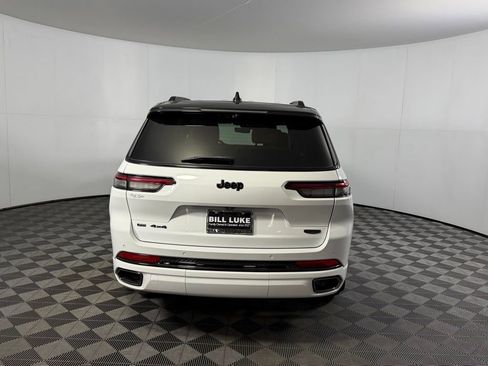 Used 2023 Jeep Grand Cherokee L Summit AWD/4WD image 6