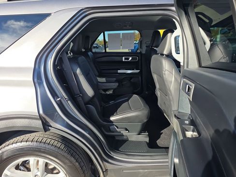 Used 2023 Ford Explorer XLT w/ Equipment Group 202A image 34