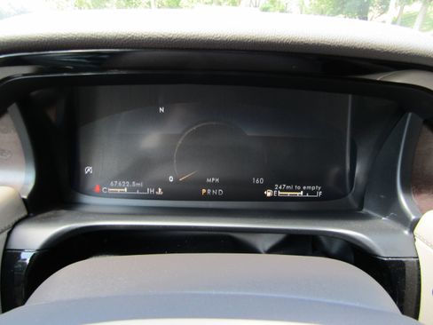 Used 2022 Lincoln Aviator Reserve w/ Equipment Group 201A AWD/4WD image 21