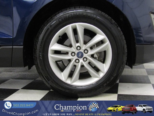 Used 2016 Ford Edge SEL w/ Equipment Group 201A AWD/4WD image 3