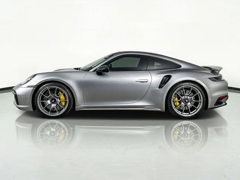 Used 2022 Porsche 911 Turbo S image 5