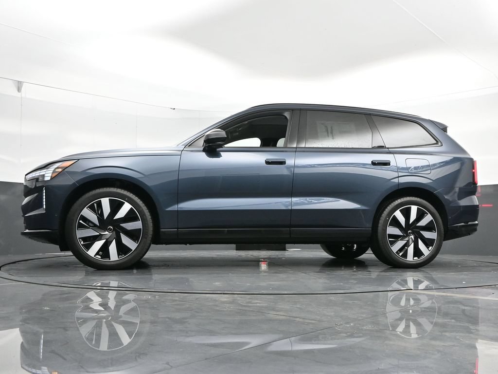 Used 2025 Volvo EX90 Ultra AWD/4WD image 44