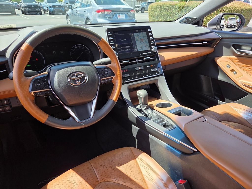 Used 2019 Toyota Avalon Limited w/ Advanced Safety Package FWD image 7