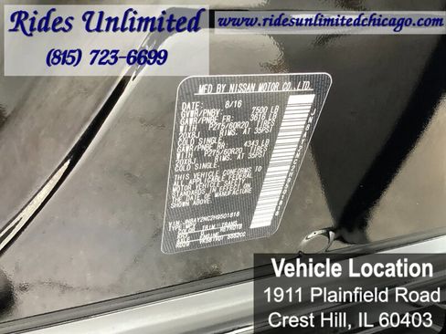 Used 2017 Nissan Armada Platinum w/ Interior Lighting Package image 35