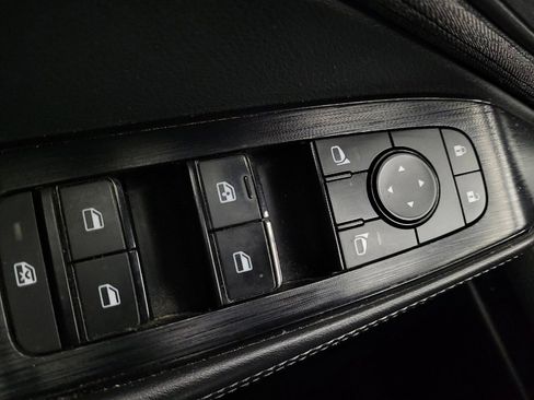 Used 2022 Nissan Rogue SV FWD image 27