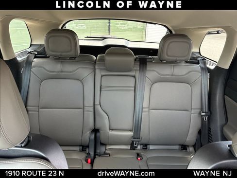 Certified 2025 Lincoln Corsair AWD w/ Equipment Group 101A image 15