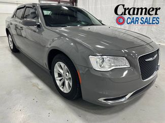 Used 2019 Chrysler 300 Touring RWD video 1