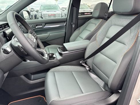 New 2026 GMC Terrain AT4 AWD/4WD image 17