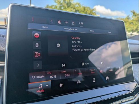 Used 2024 Jeep Compass Latitude image 25