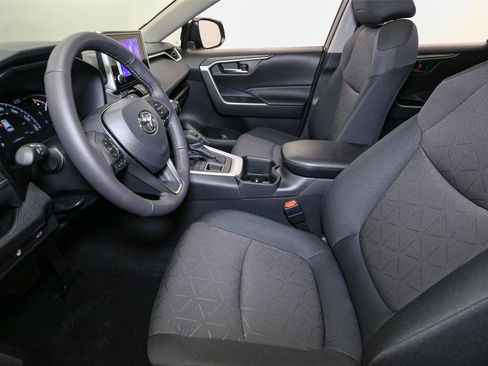 New 2025 Toyota RAV4 XLE image 23
