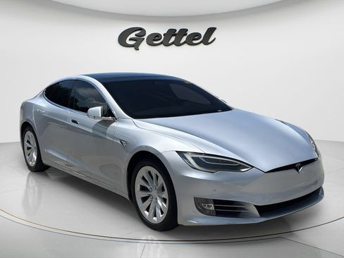 Used 2018 Tesla Model S 75D AWD/4WD image 4