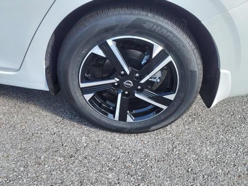 Certified 2025 Nissan Sentra SV w/ All-Weather Package FWD image 4
