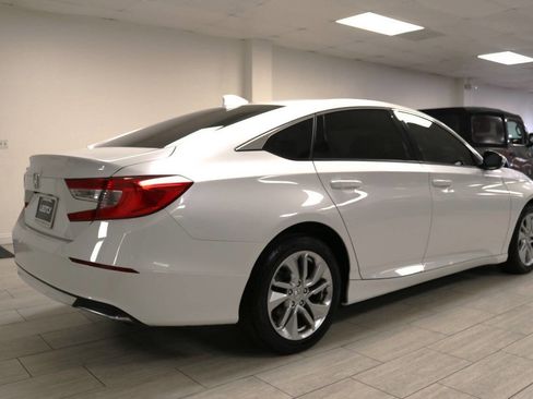 Used 2019 Honda Accord LX image 6