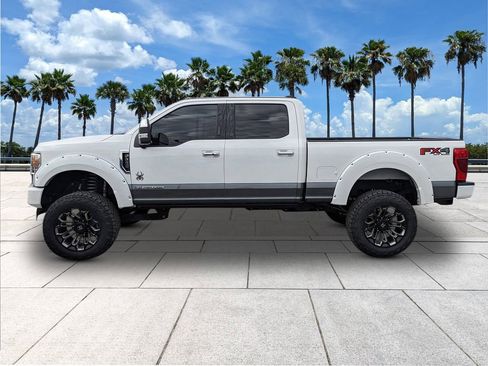 Used 2022 Ford F250 Lariat w/ Lariat Ultimate Package image 5