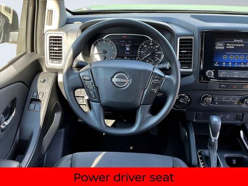 Used 2024 Nissan Frontier SV image 7