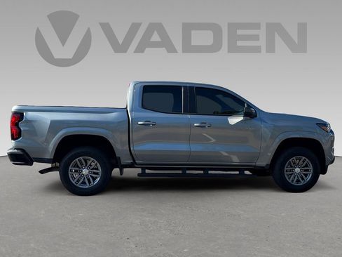 Used 2024 Chevrolet Colorado LT w/ LT Convenience Package image 6