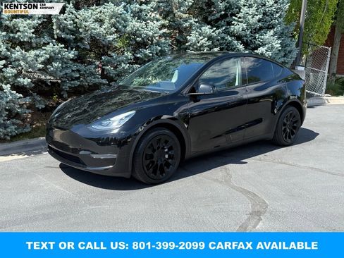 Used 2023 Tesla Model Y Long Range AWD/4WD image 1