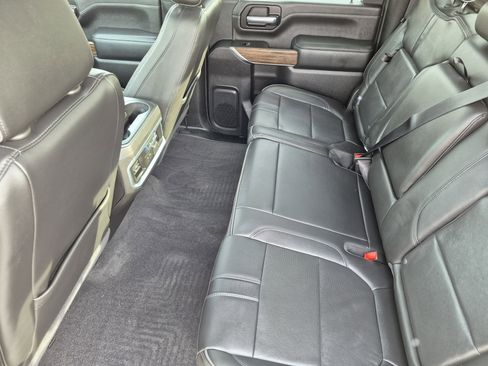 Used 2020 Chevrolet Silverado 2500 High Country w/ Technology Package image 33