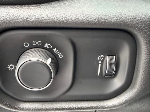 Used 2024 RAM 3500 Tradesman image 15